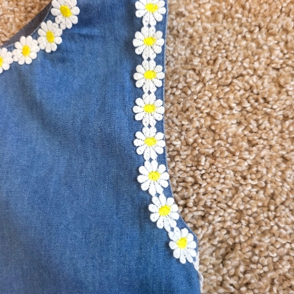 ❤️EUC❤️ BODEN GIRLS CRISS-CROSS BACK TOP - Picture 3 of 8